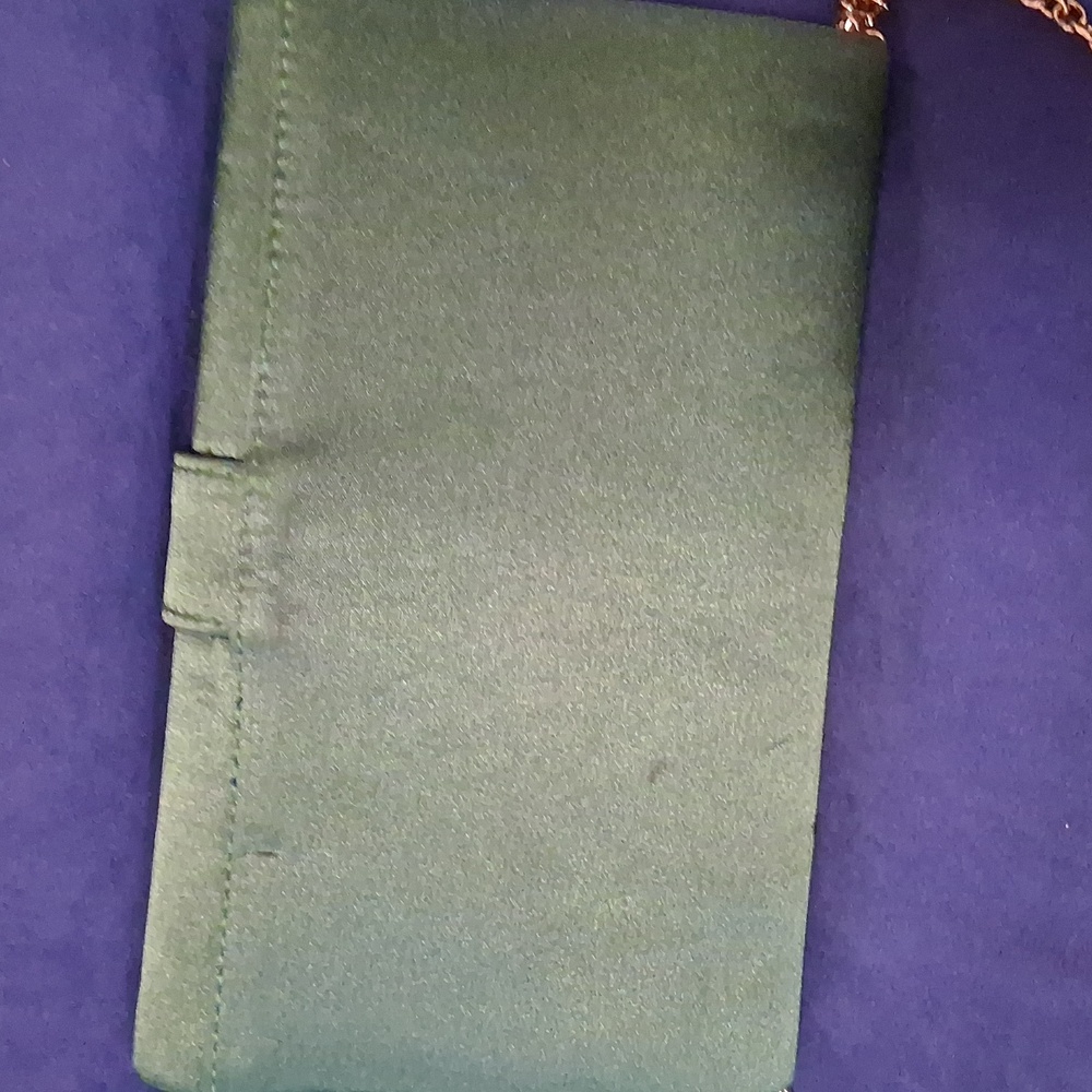 Bundle Of Green Clutch Bag/ Earrings - Picture 6 of 11